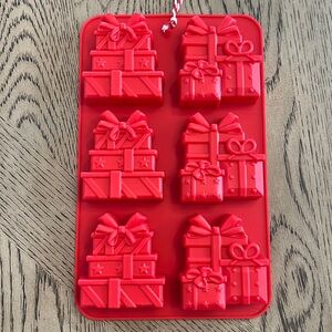 Christmas Present Silicone Cake Mold Red New Winter Holiday Bakeware Resin Craft
